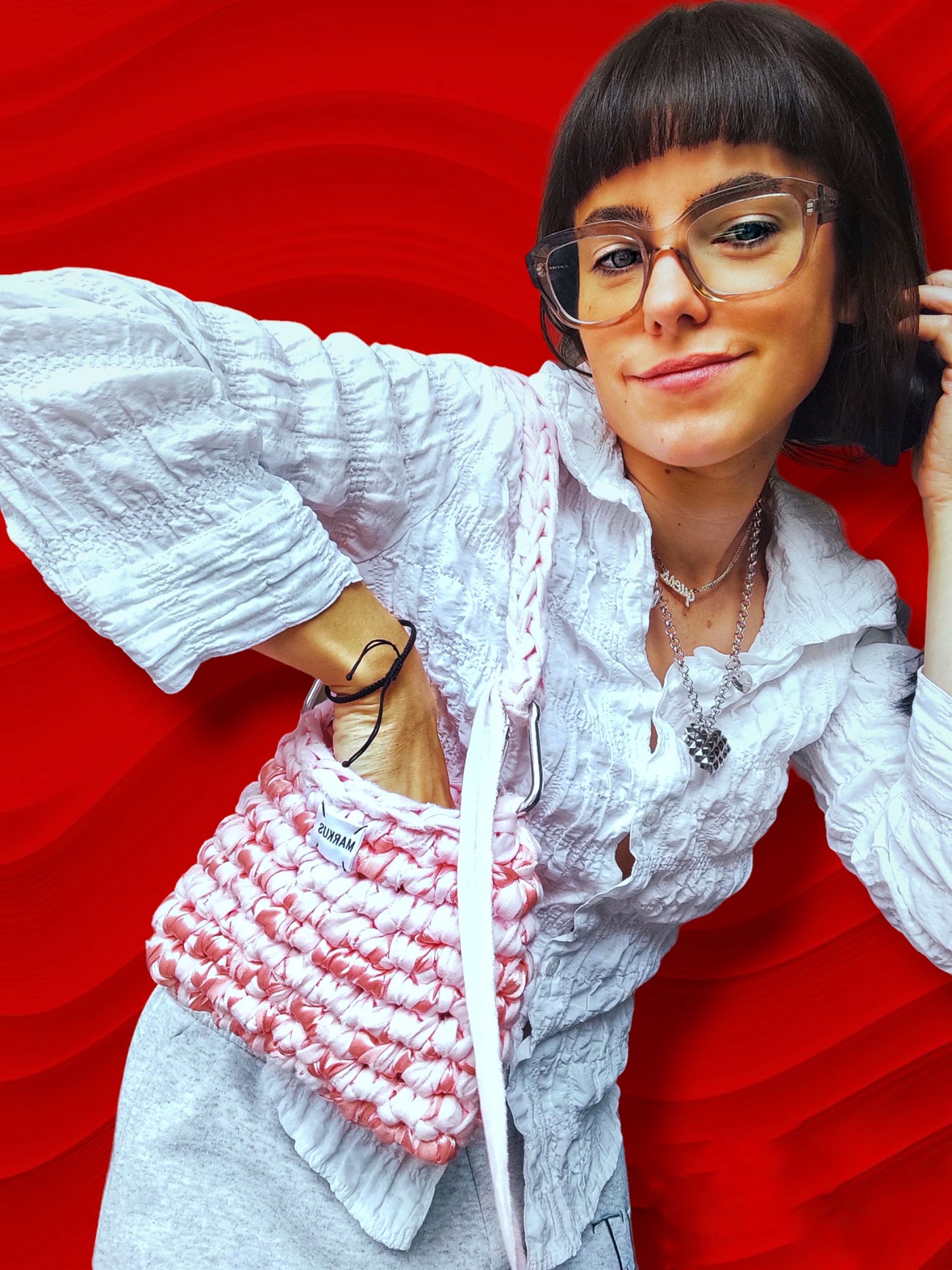 Agua Bag - Sac à main rose tendance ruban satin crochet fait main chic détails mousqueton, fils t-shirt recyclés