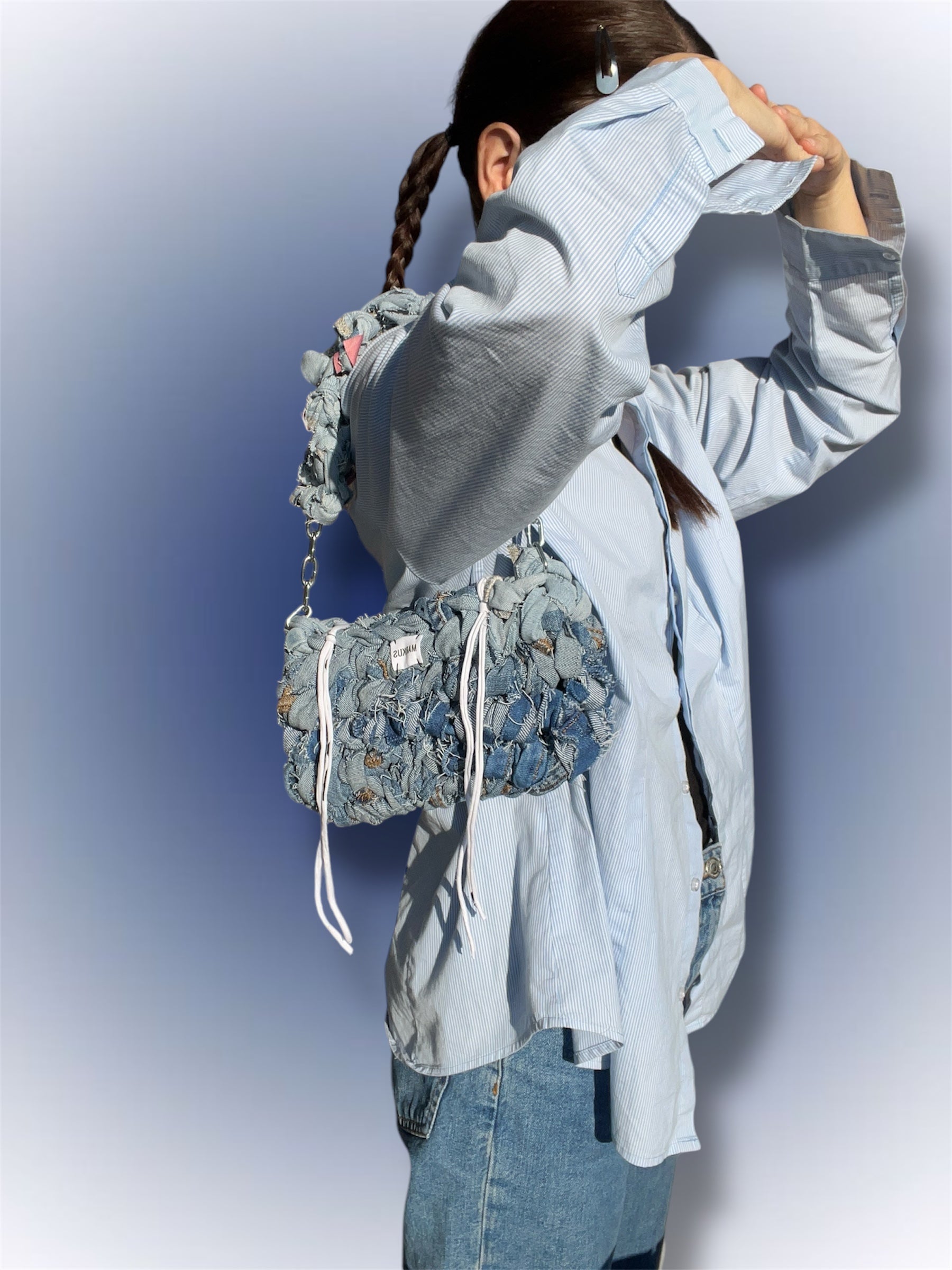 Chainus - Sac à main crochet avec détails chaînes imprimés bleu jeans