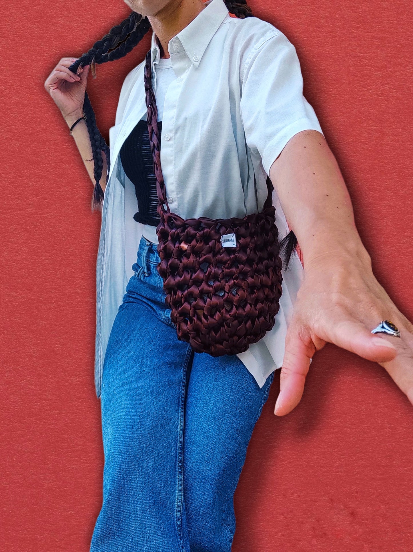 Chocolate Bag - Sac bandoulière satin en crochet tendance