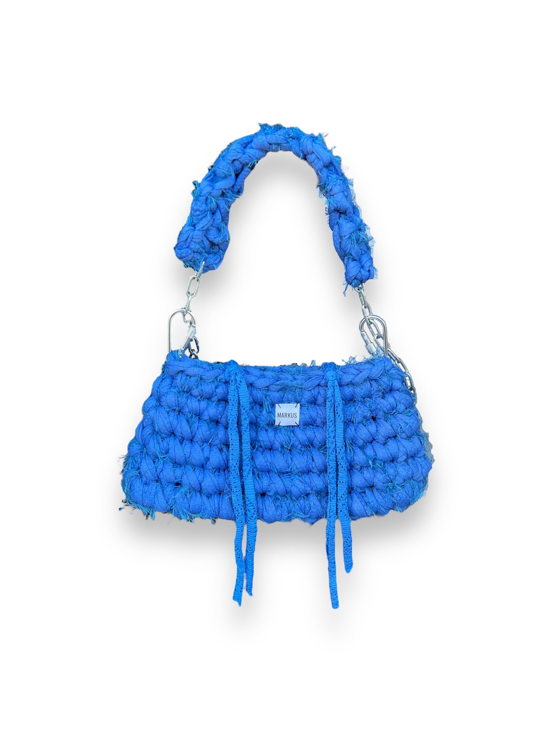 Markus crochet · Produits · Lal’kus Bag - Sac à main crochet bleu avec chaînes