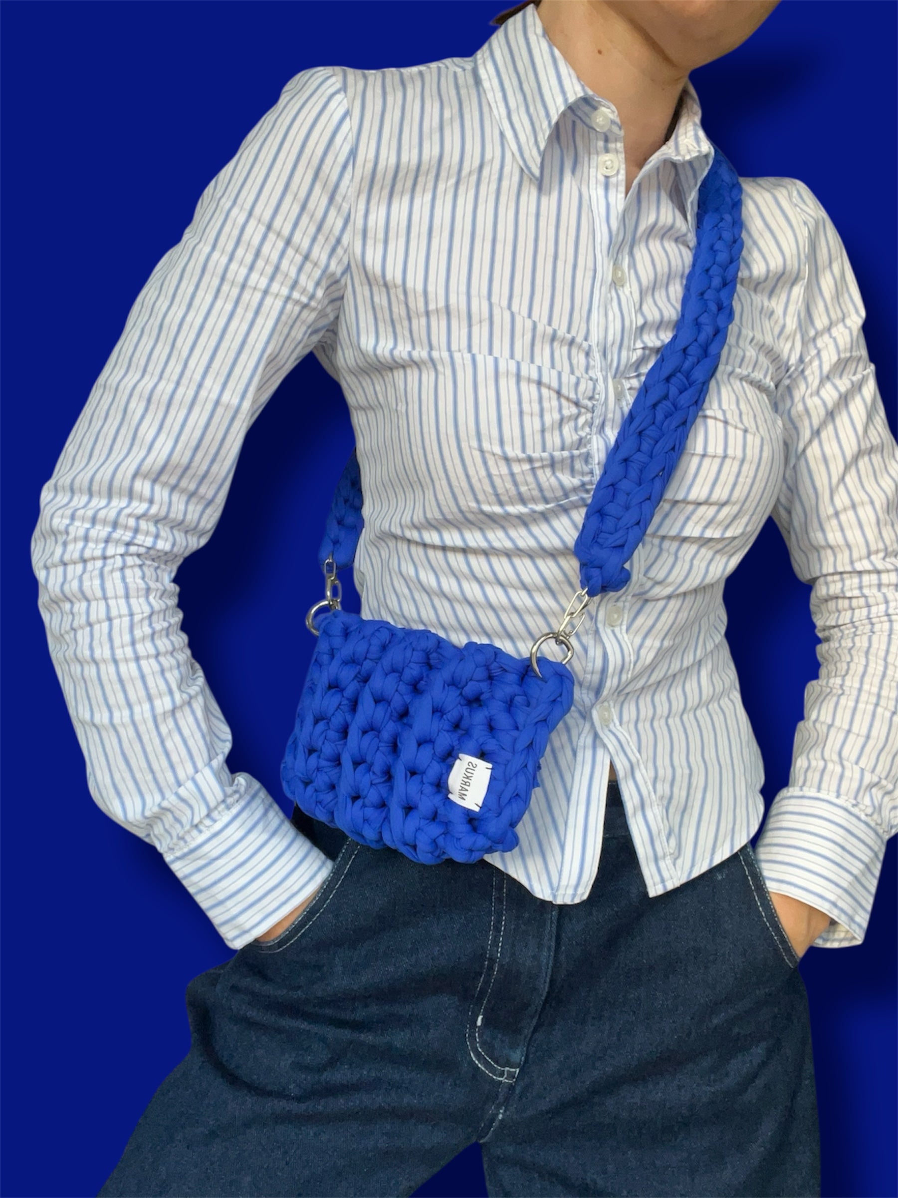 Miniatus - Mini sac bandoulière crocheté à la main bleu roi