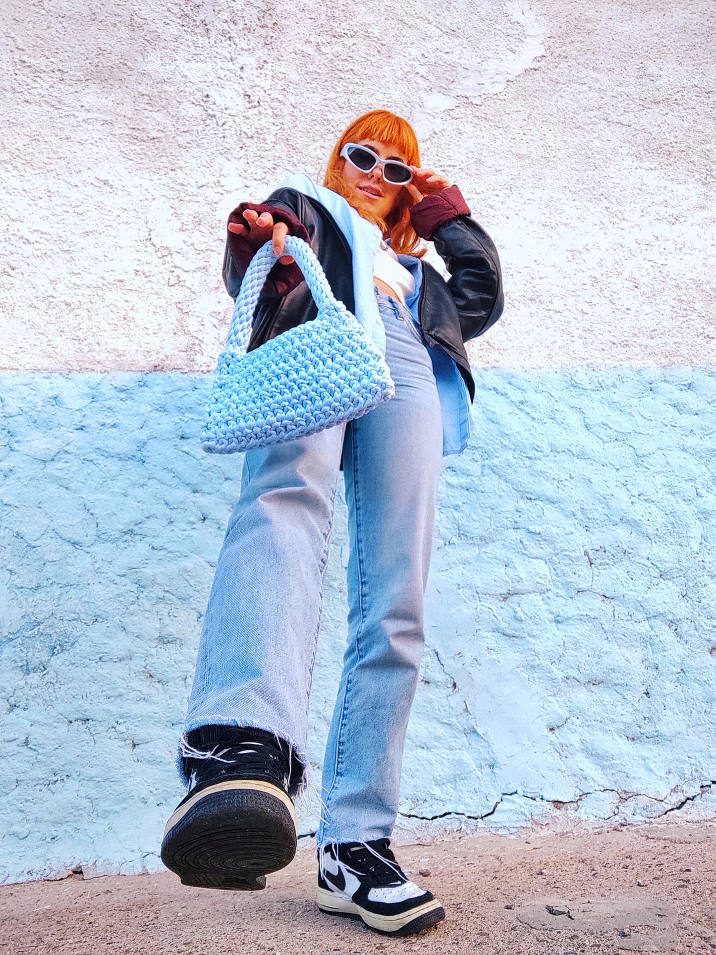 Sac à main tendance au crochet fils recyclés bleu fait main