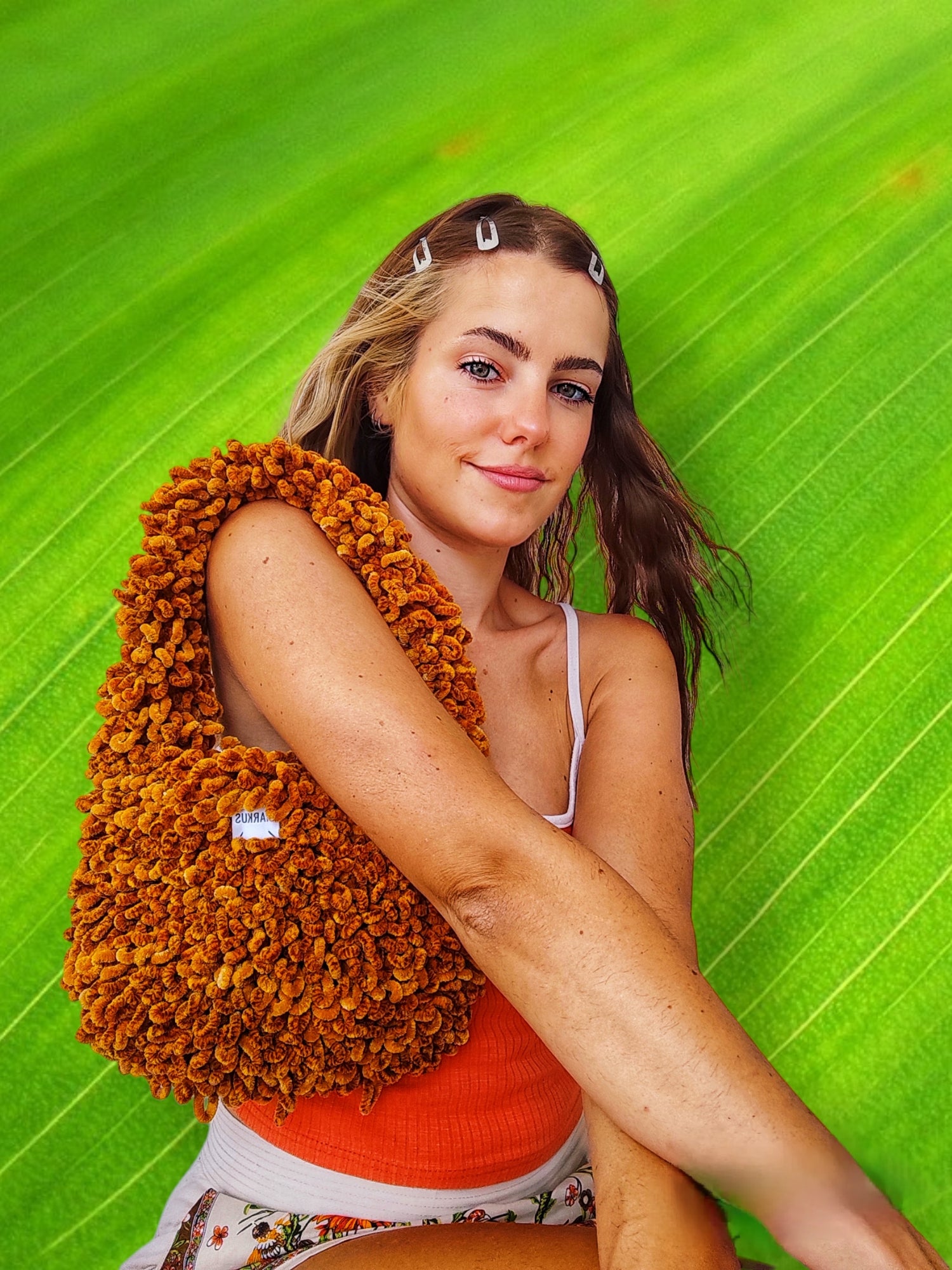 Sac fausse fourrure tendance peluche crocheté main femme