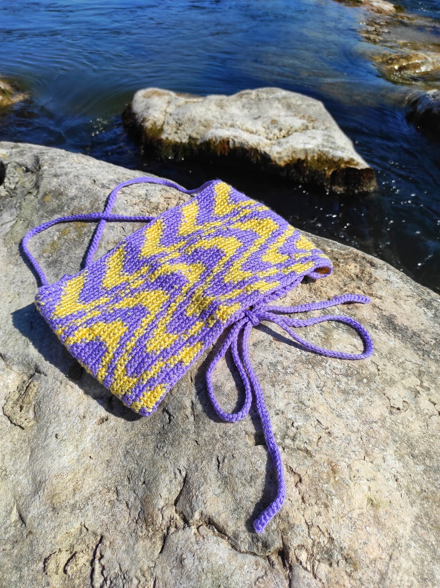 Zig Zag - Crop top dos nu tendance lacet au crochet femme