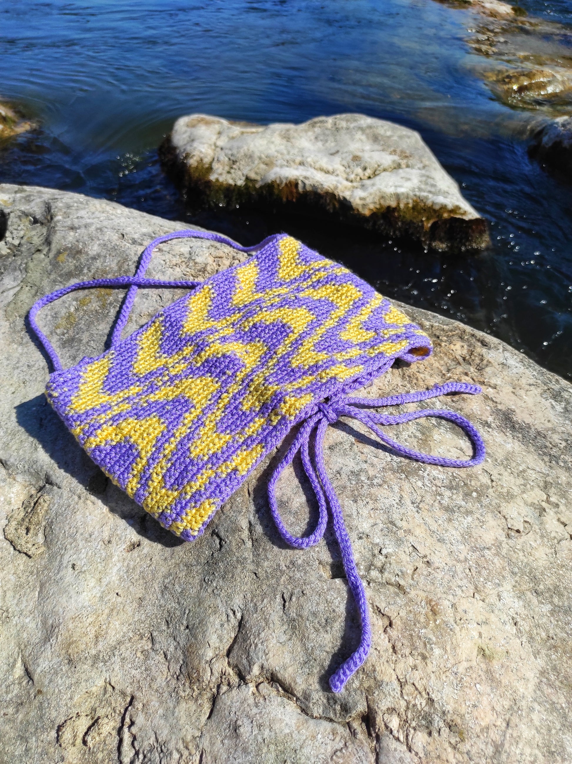 Zig Zag - Crop top dos nu tendance lacet au crochet femme